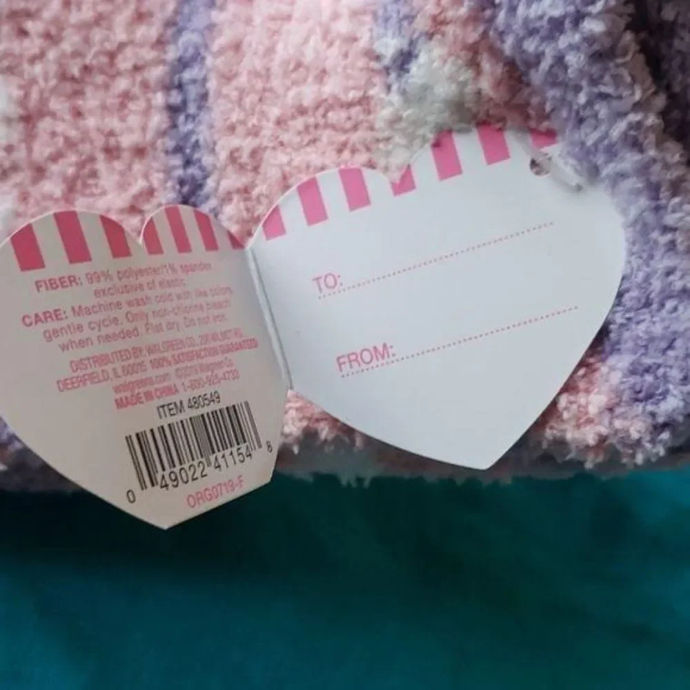 Love In The Air Women Pink Purple Heart Striped Fuzzy Cozy Socks Size 4-10 NEW